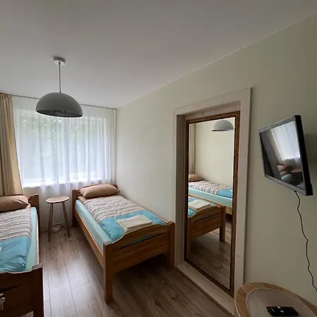 Jaukus Butas Arti Siauliu Miesto Apartment Siauliai  Exterior photo