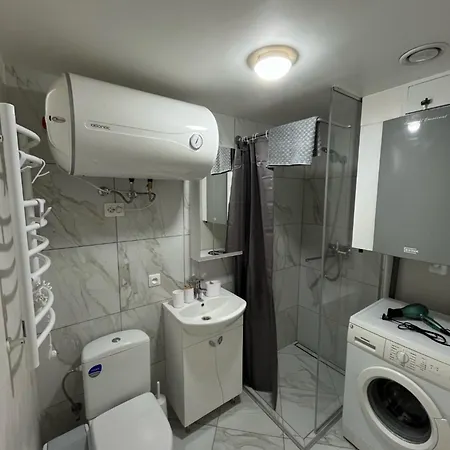 Jaukus Butas Arti Siauliu Miesto Apartment Siauliai  Exterior photo